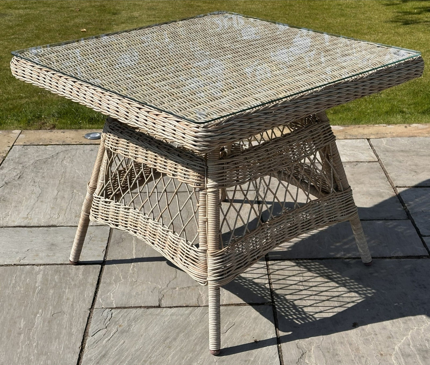 PROVENCE COLLECTION | 4 Seater Dining set