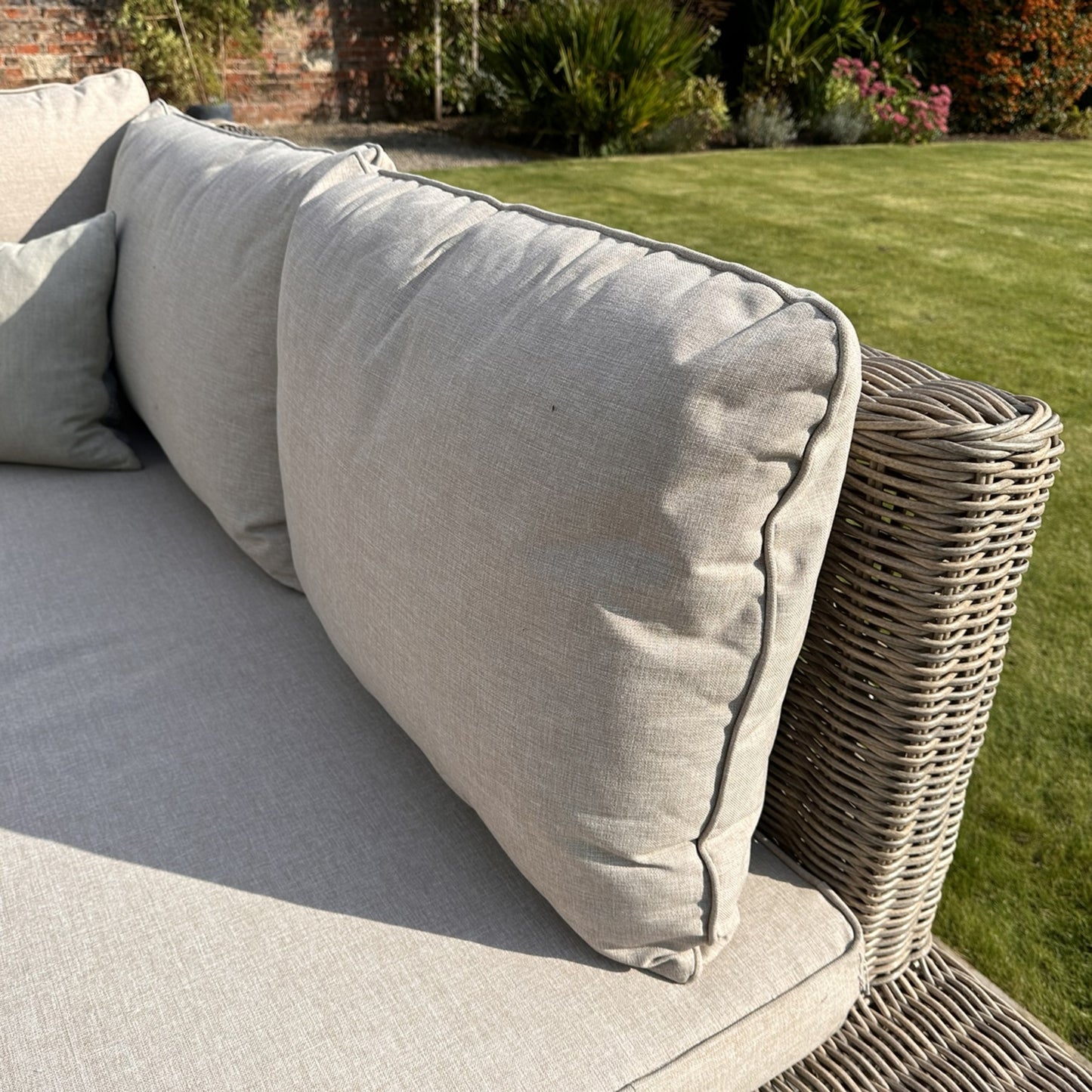 CAPRI COLLECTION | Outdoor Large Corner and Coffee Table Set