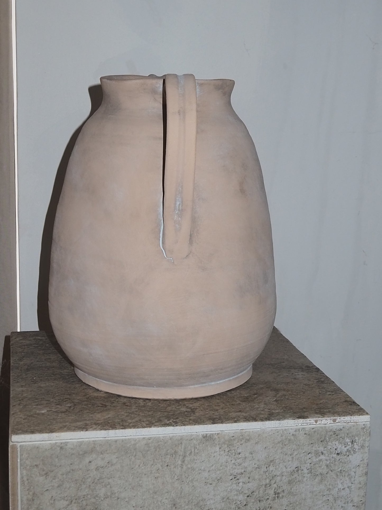 ELIN | Vintage Style Neutral Stoneware Pot
