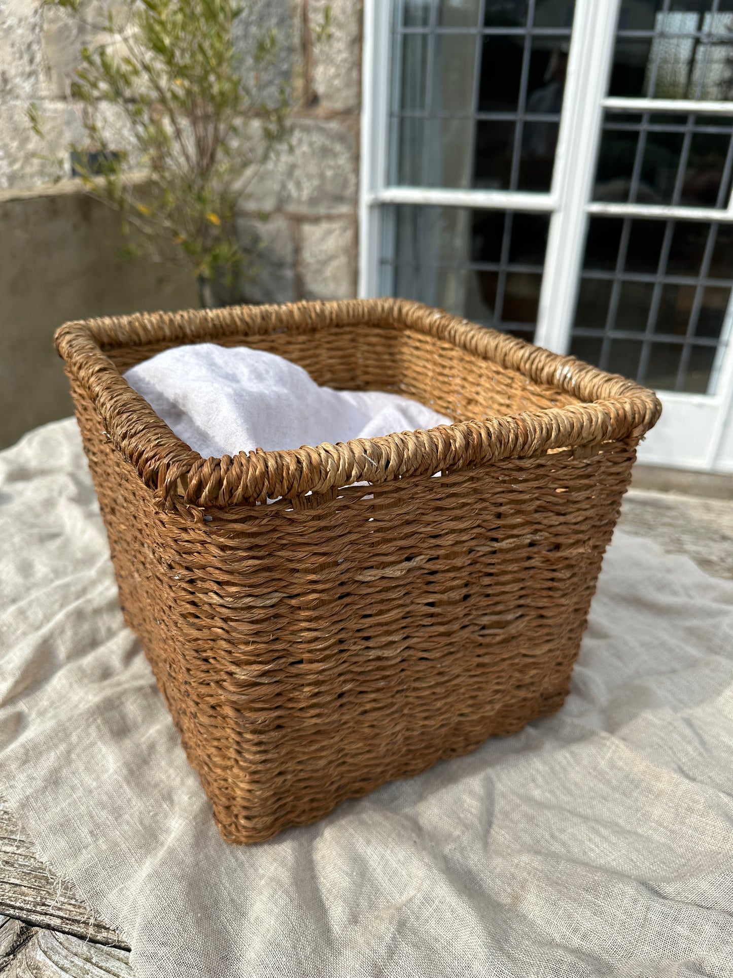 LINDEN | Wicker Basket TYFFI HOME