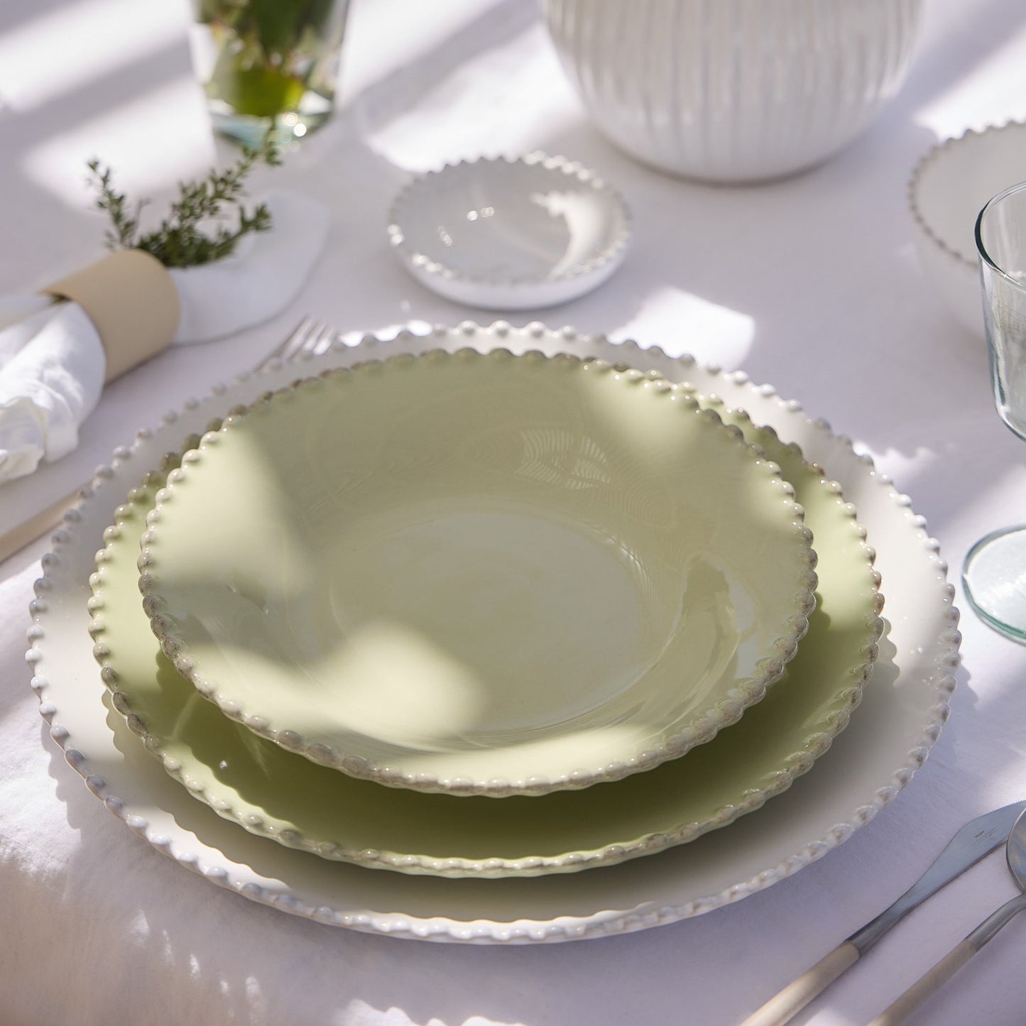 White | Pearl Dinner Plate | 28cm Tableware COSTA NOVA