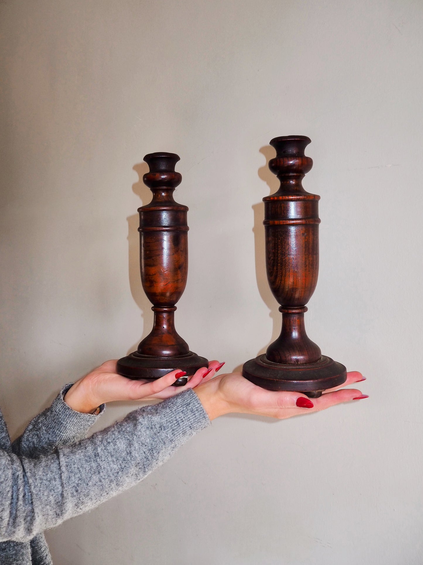 AMREN | Antique Oak Candlestick Holders