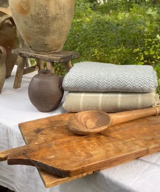 MIGUEL | Primitive Portuguese Bread Board