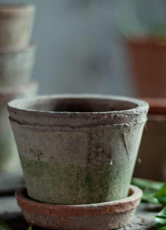 Aged Clay Plant Pot - 16cm