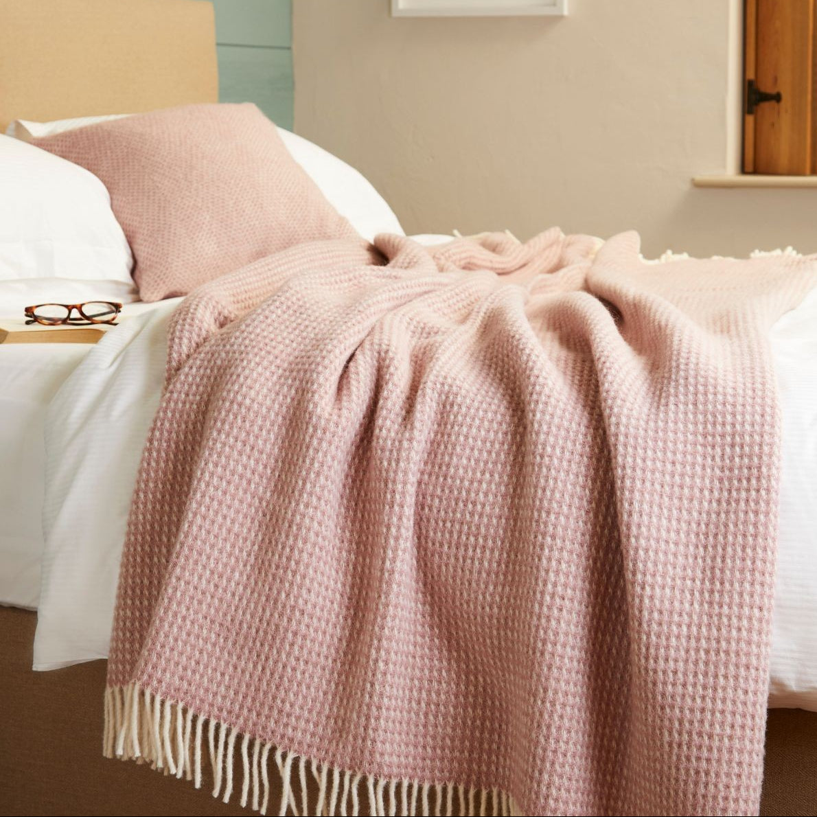 Waffle throw in dusky pink made in britain 